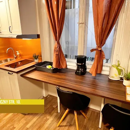 Little Americas Westend Apartments Budapest Exterior photo
